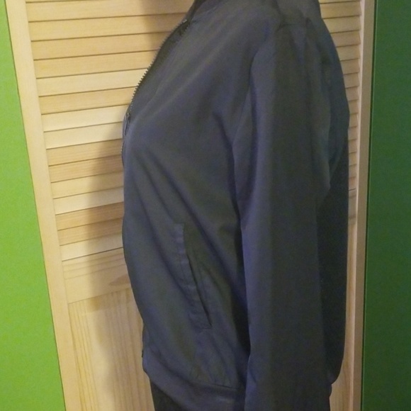 Jacket - Picture 4 of 7